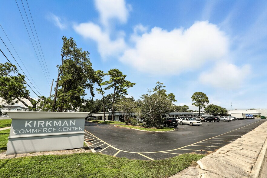 More Photos Of 701 S Kirkman Rd, Orlando Flex For Lease