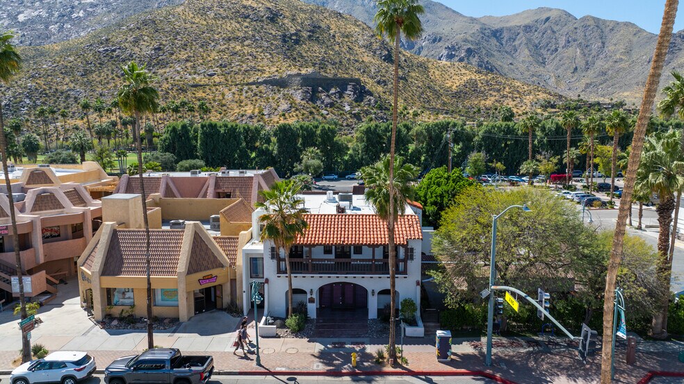 More Photos Of 369 N Palm Canyon Dr, Palm Springs Restaurant For Lease