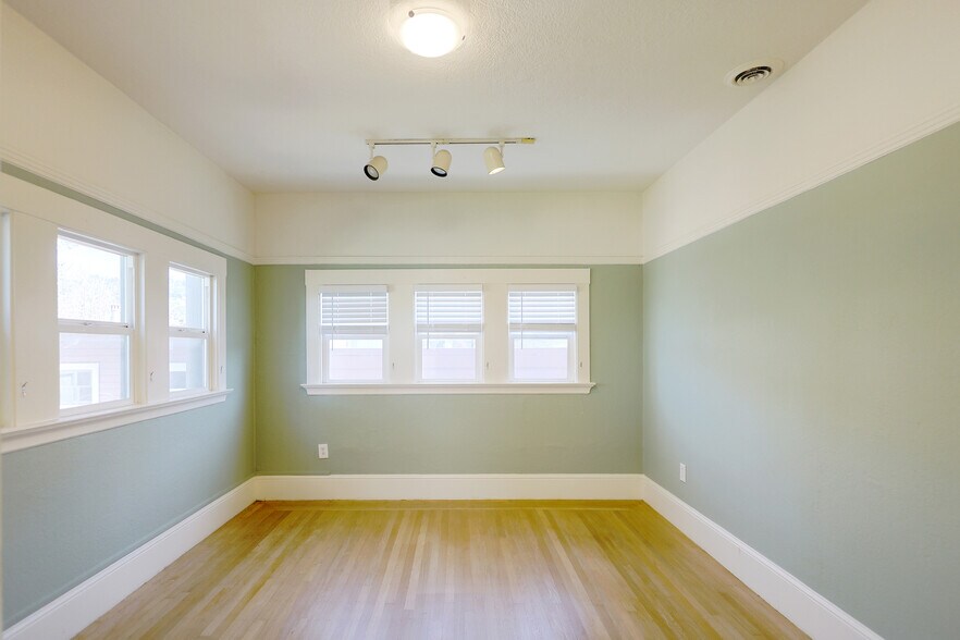 More Photos Of 1551 Solano Ave, Berkeley Storefront Retail Office For Lease