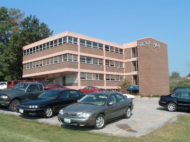 More Photos Of 9109 Watson Rd, Crestwood Office For Lease