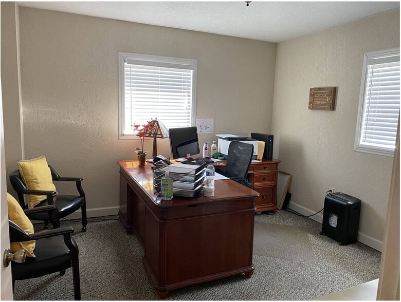 More Photos Of 2800 S Sanford Ave, Sanford Auto Dealership For Lease