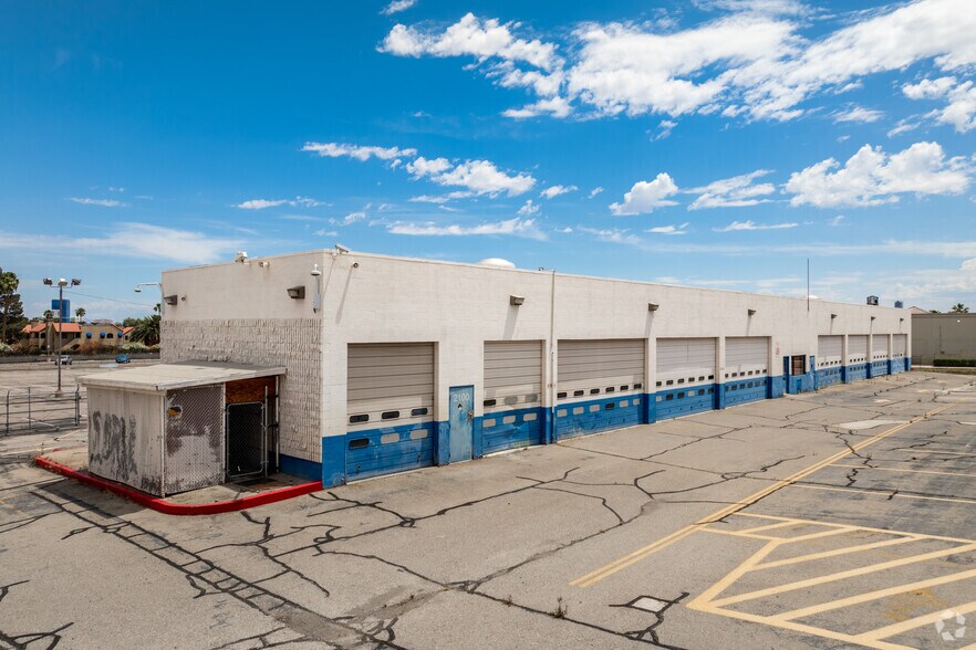 More Photos Of 2100 S Decatur Blvd, Las Vegas Auto Repair For Sale