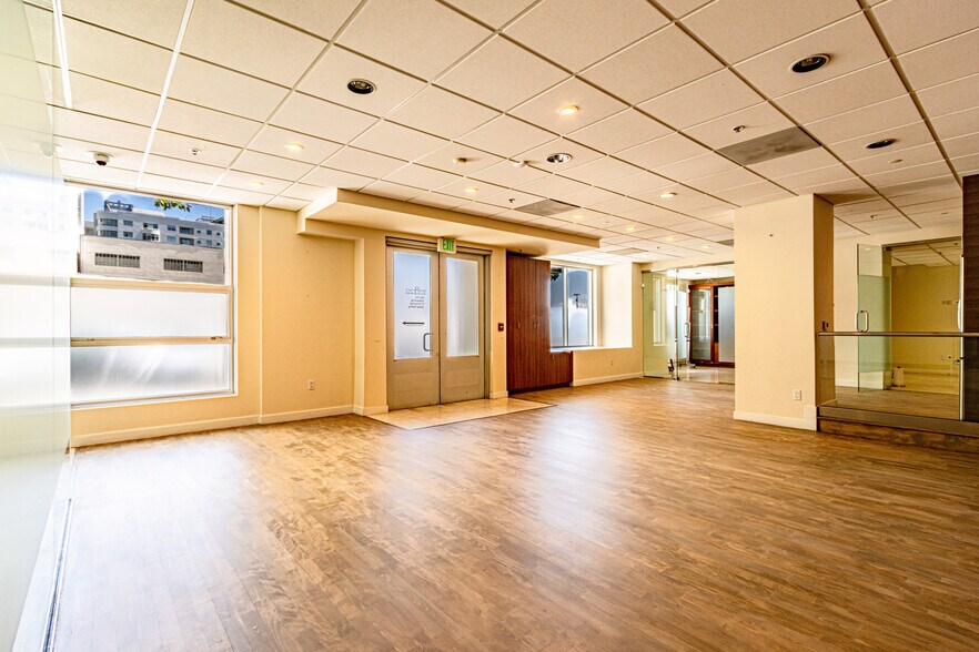 More Photos Of 400 Beale St, San Francisco Apartments For Sale