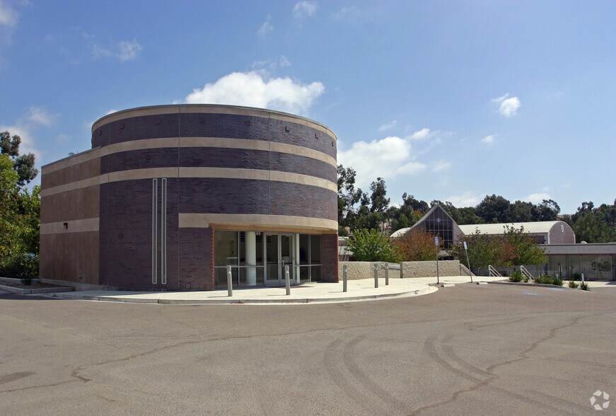 More Photos Of 741 Garden View Ct, Encinitas Medical For Lease