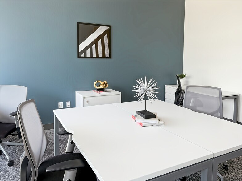 More Photos Of 6860 Dallas Pkwy, Plano Coworking Space