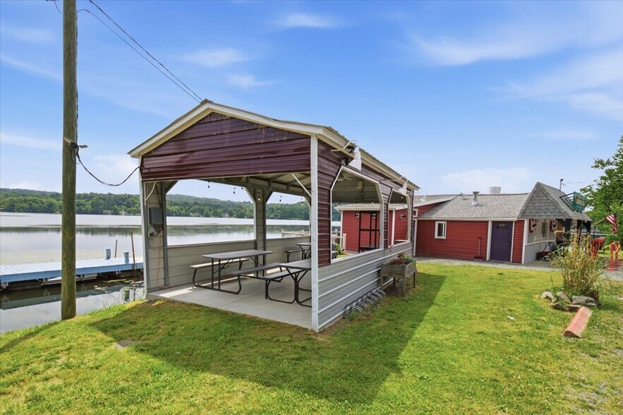 More Photos Of 266 County Route 7, Nassau Restaurant For Sale