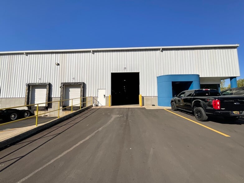 More Photos Of 7377 Expressway Ct SW, Grand Rapids Warehouse For Lease