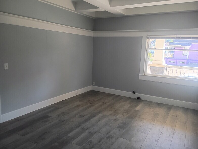 More Photos Of 213 Cedar St, Klamath Falls Apartments For Sale
