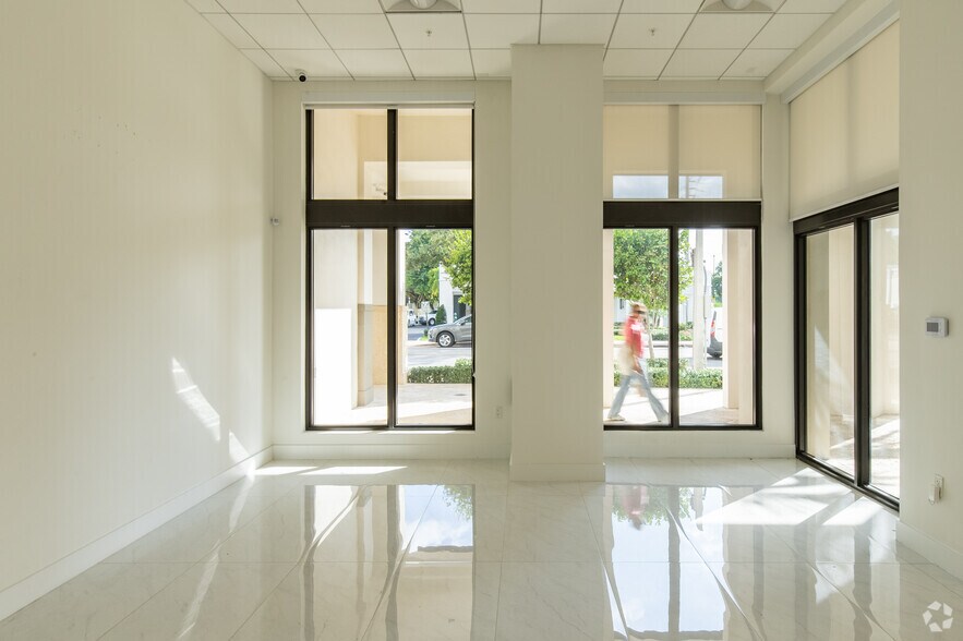 More Photos Of 301 Altara Ave, Coral Gables Apartments For Sale