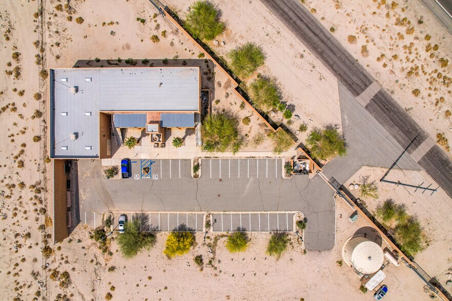 More Photos Of 3301 Micro Pl, Palm Springs Manufacturing For Lease