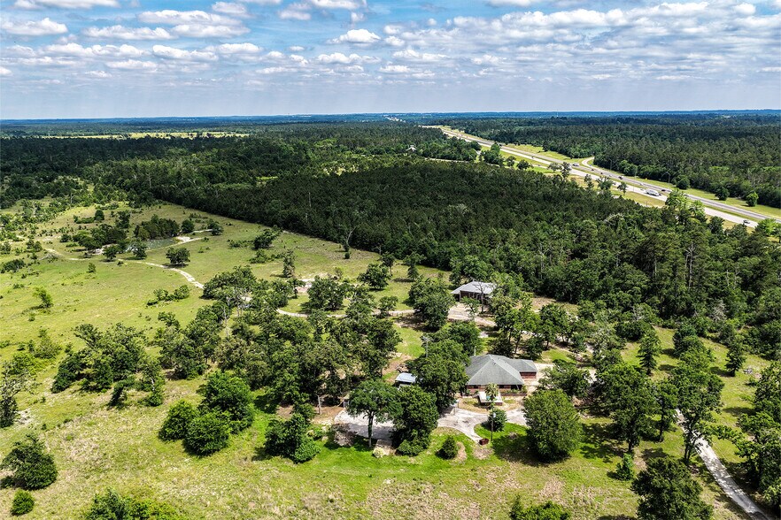 More Photos Of 1726 I-45 North, Huntsville Land For Sale