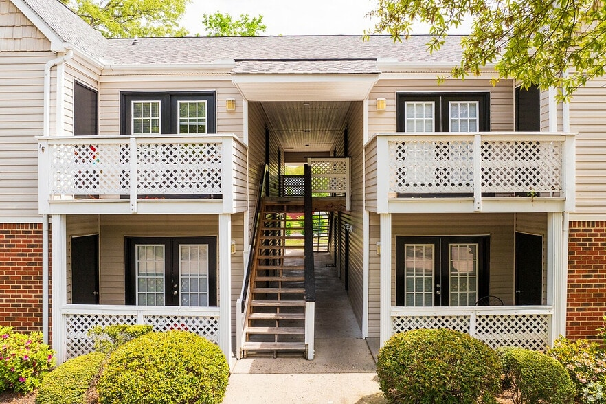More Photos Of 1201 Edenham Ct, Virginia Beach Apartments For Sale