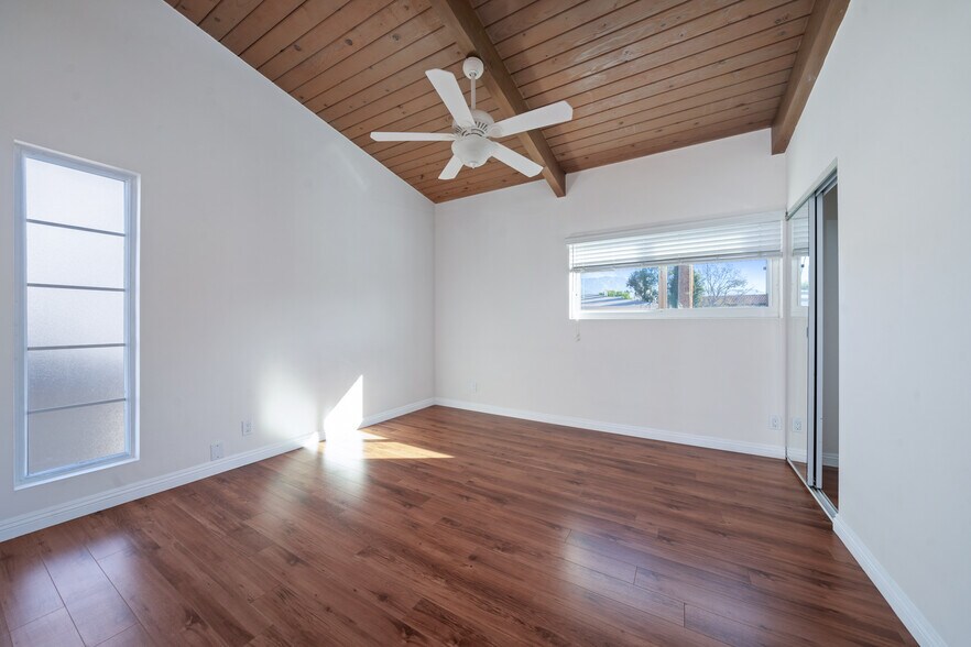 More Photos Of 2014-2016 Peyton Ave, Burbank Apartments For Sale