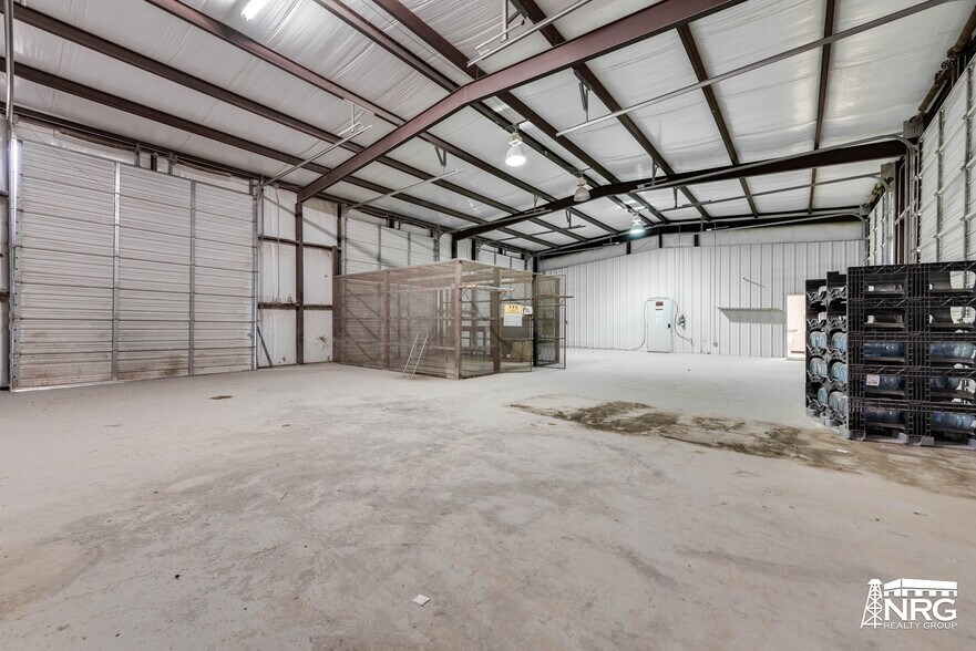 More Photos Of 13100 State Highway 191, Midland Manufacturing For Lease