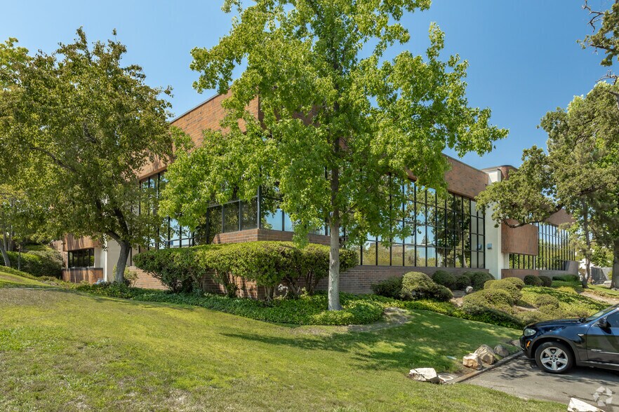 More Photos Of 6600 Mercy Ct, Fair Oaks Medical For Sale