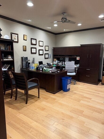 More Photos Of 1018 Central Ave, Metairie Service For Lease