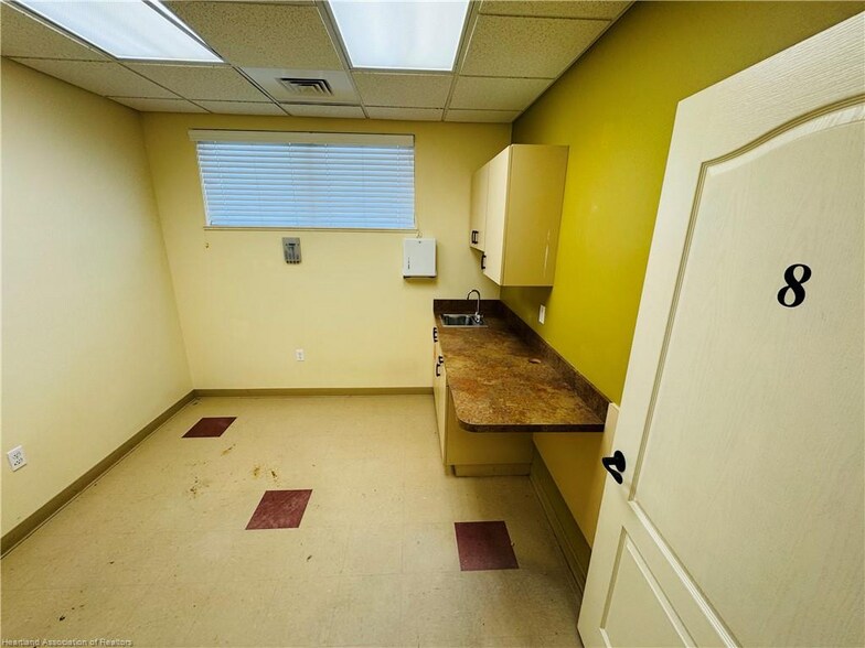 More Photos Of 2237 US Highway 27 S, Sebring Office For Sale