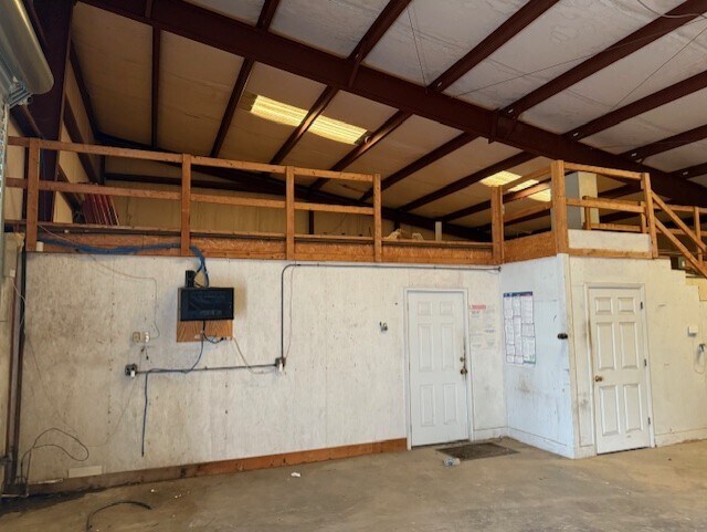 More Photos Of 5747 Elmore Rd, Elmore Warehouse For Sale