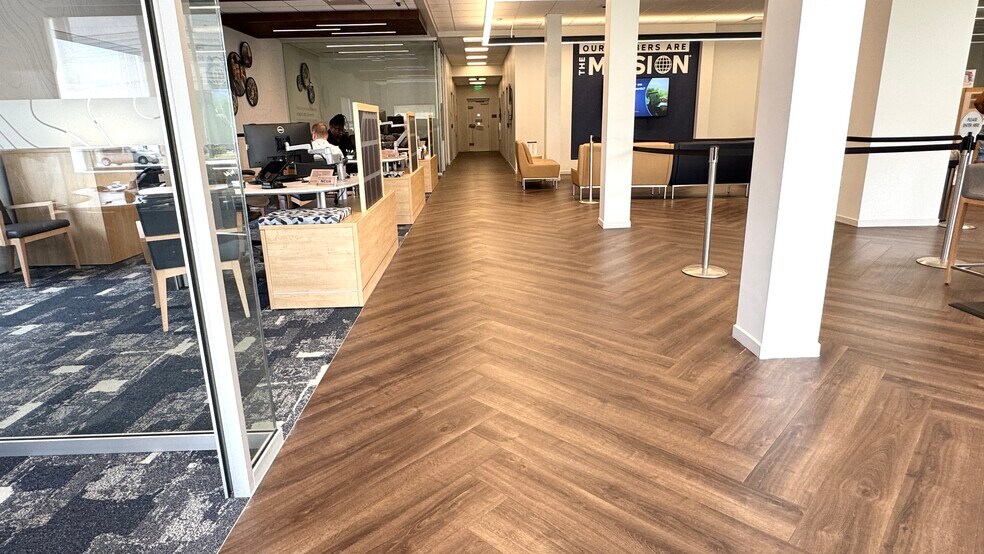 More Photos Of 5945 Mayfield Rd, Mayfield Heights Freestanding For Sale