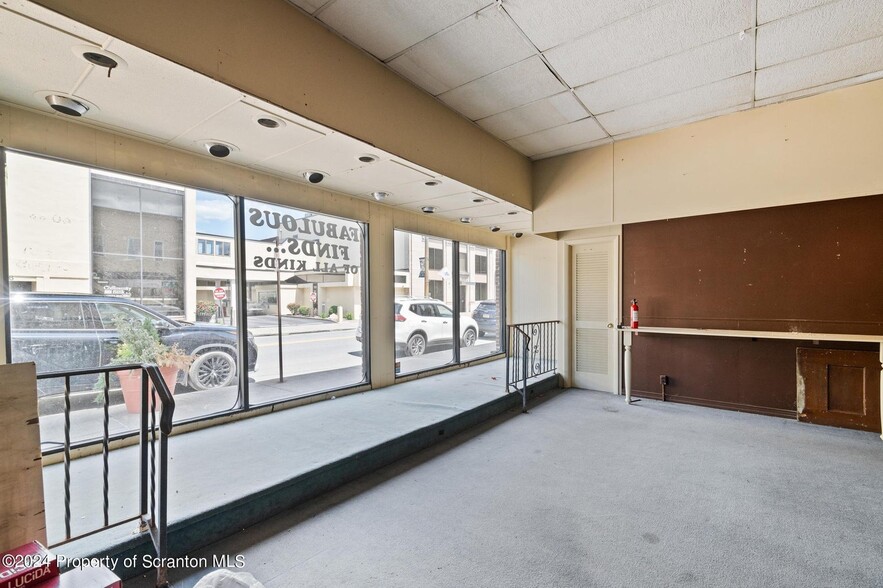 More Photos Of 113 Lackawanna Ave, Olyphant General Retail For Sale