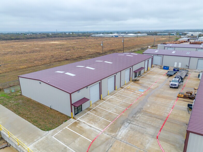 More Photos Of 4580 J D Mouser Pky, Alvarado Unknown For Lease