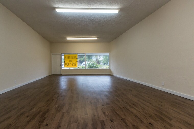 More Photos Of 1311-1401 S Dixie Hwy E, Pompano Beach Freestanding For Lease