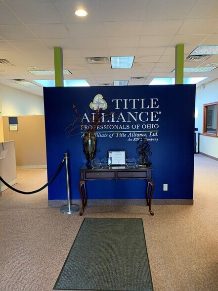 More Photos Of 2754 Front St, Cuyahoga Falls Office For Lease
