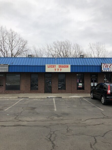 More Photos Of 3116-3160 S Hamilton Rd, Columbus Storefront Retail Office For Lease