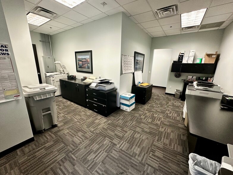 More Photos Of 17100 N 67th Ave, Glendale Office For Sale