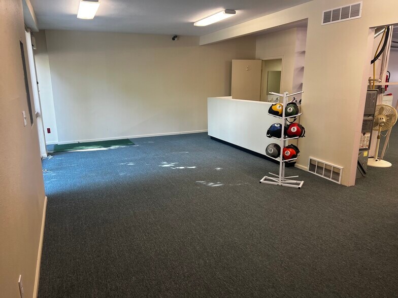 More Photos Of 633 Kimbark St, Longmont Storefront Retail Office For Lease