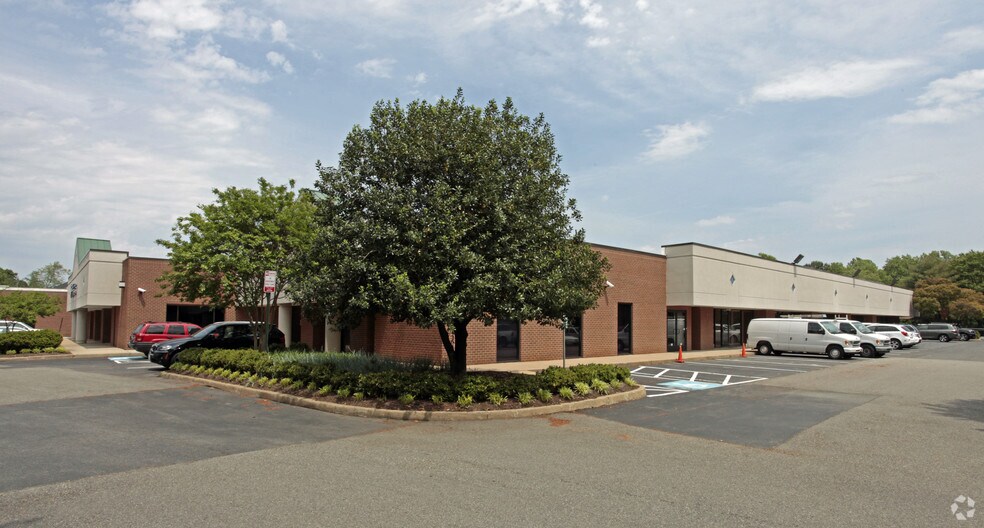 More Photos Of 3955-3979 Deep Rock Rd, Richmond Light Distribution For Lease