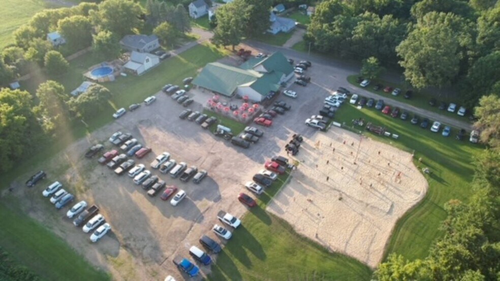 More Photos Of 2002 Midway Rd, Menomonie Restaurant For Sale