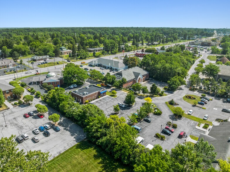 More Photos Of 6411 River Crossings Dr, Sylvania Medical For Sale
