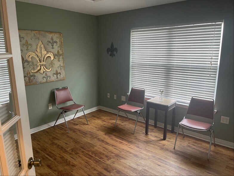 More Photos Of 21238 Highway 49, Saucier Office For Lease