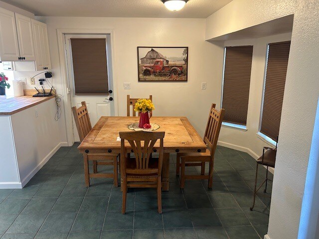 More Photos Of 14 Saint Andrews Rd, Valley Springs Hotel For Sale