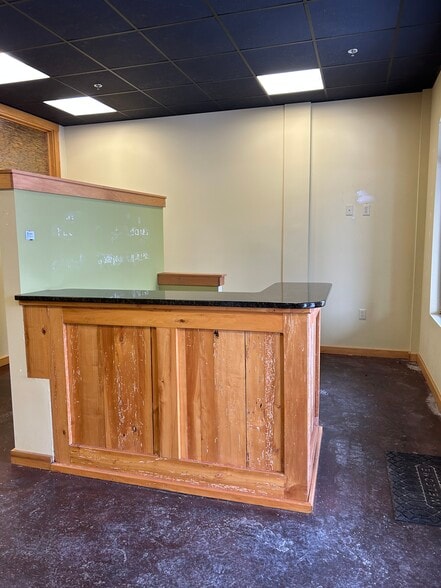 More Photos Of 422 US Highway 22 W, White House Station Storefront Retail Office For Lease
