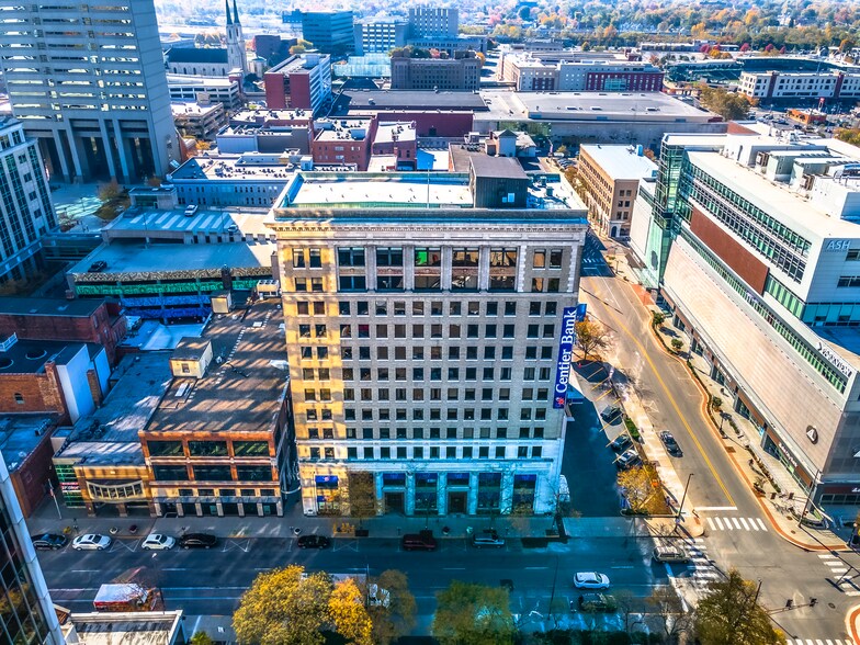 More Photos Of 127 W Berry St, Fort Wayne Office For Sale