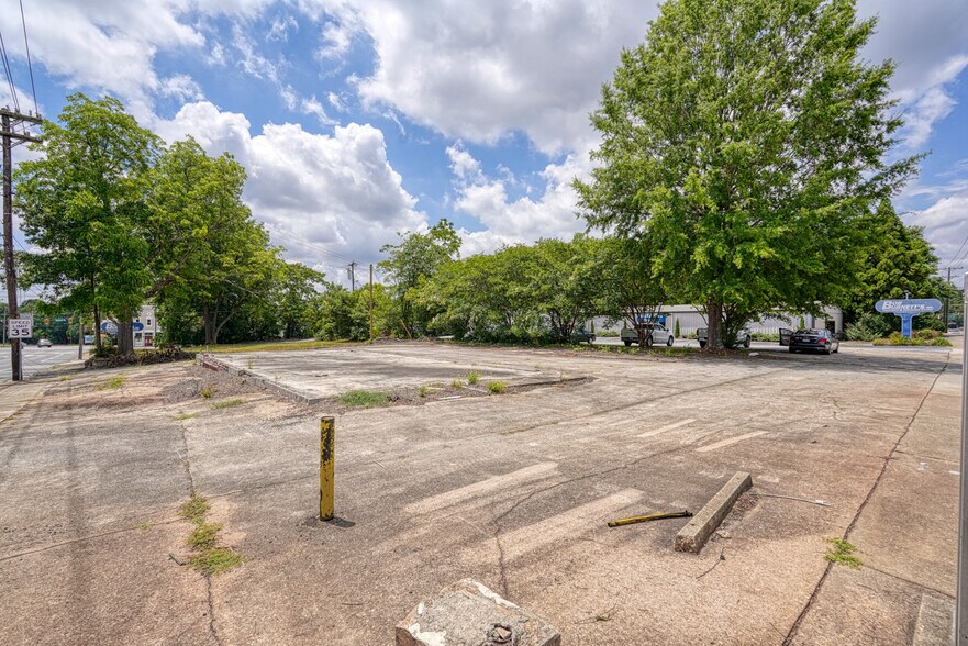 More Photos Of 300 N Church St, Spartanburg Land For Sale