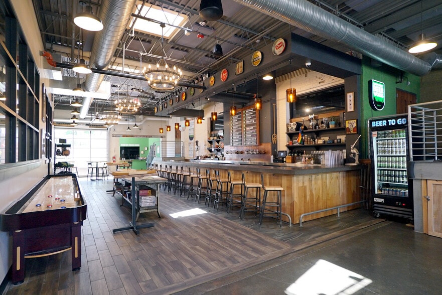 More Photos Of 520 7th St, Buffalo Specialty For Lease