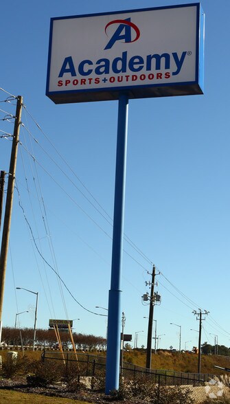 More Photos Of 110 Woody Jones Blvd, Florence Unknown For Lease