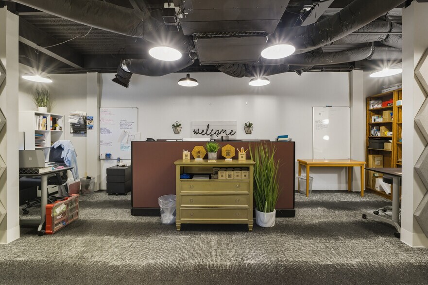 More Photos Of 3468 Hancock St, San Diego Warehouse For Sale