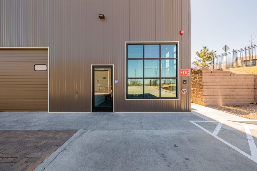 More Photos Of 560-580 Ames St, Lakewood Self Storage For Sale