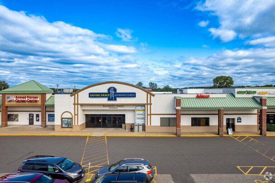 More Photos Of 2221 Highland Ave, Eau Claire Storefront For Lease