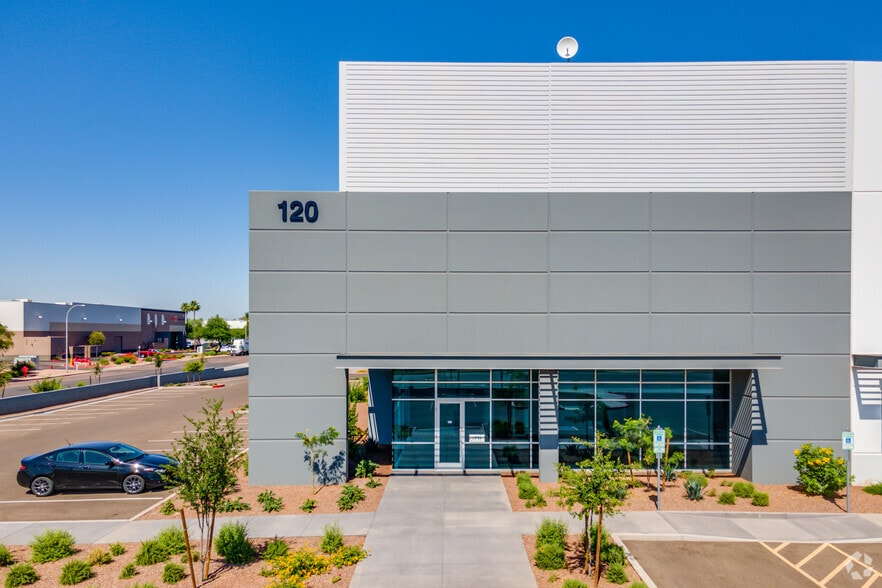 More Photos Of 120 N 83rd Ave, Tolleson Warehouse For Lease