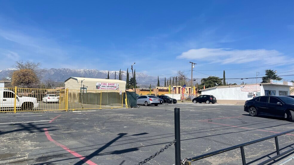 More Photos Of 1060 E 6th St, Beaumont Auto Repair For Sale