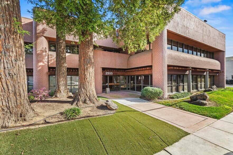 Primary Photo Of 2555 3rd St, Sacramento Office For Lease