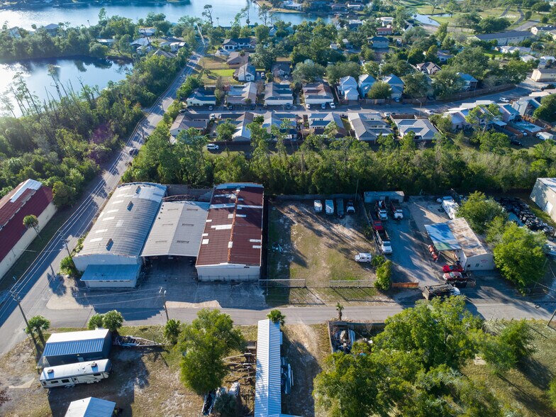 More Photos Of 414 W 8th St, Panama City Distribution For Lease