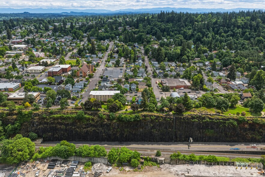 More Photos Of 308 High St, Oregon City Multifamily For Sale