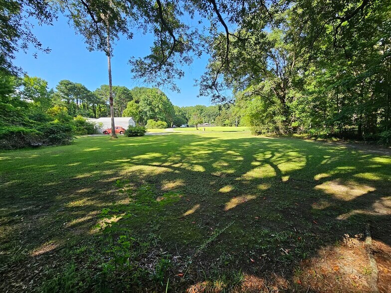 More Photos Of 2960 Julius Robertson Rd, Mount Pleasant Specialty For Sale