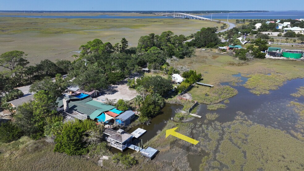 More Photos Of 2111 Sea Island Pky, Saint Helena Island General Retail For Sale
